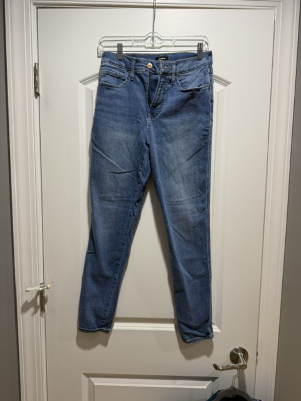 Express Womens mid rise skinny jeans size 4R